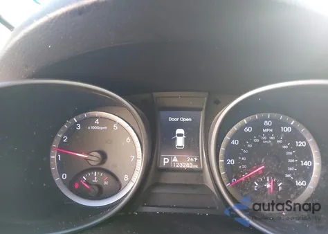 2015 Hyundai Santa Fe Sport 2.4L from USA, damaged, VIN 5XYZT3LBXFG252483